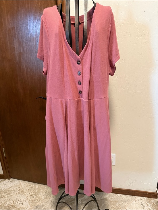 torrid Dresses & Skirts - torrid Rose-Pink V-Neck Button-Front Midi Dress
